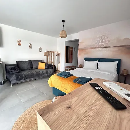 Boho Enjoy Апартаменты *