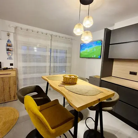 Boho Enjoy Apartment Néoi Epivátai